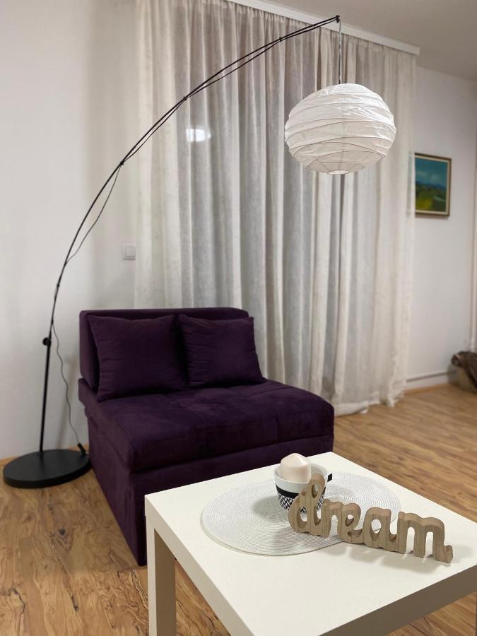 Lilyy Lägenhet Leskovac  Exteriör bild