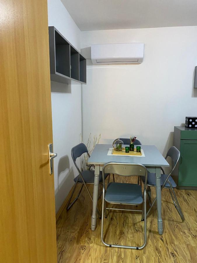 Lilyy Lägenhet Leskovac  Exteriör bild