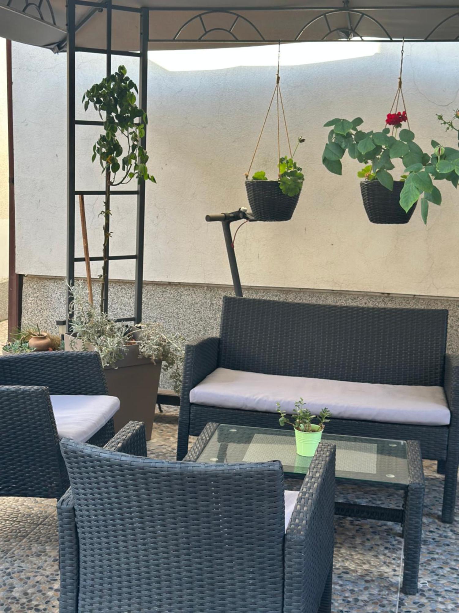 Lilyy Lägenhet Leskovac  Exteriör bild