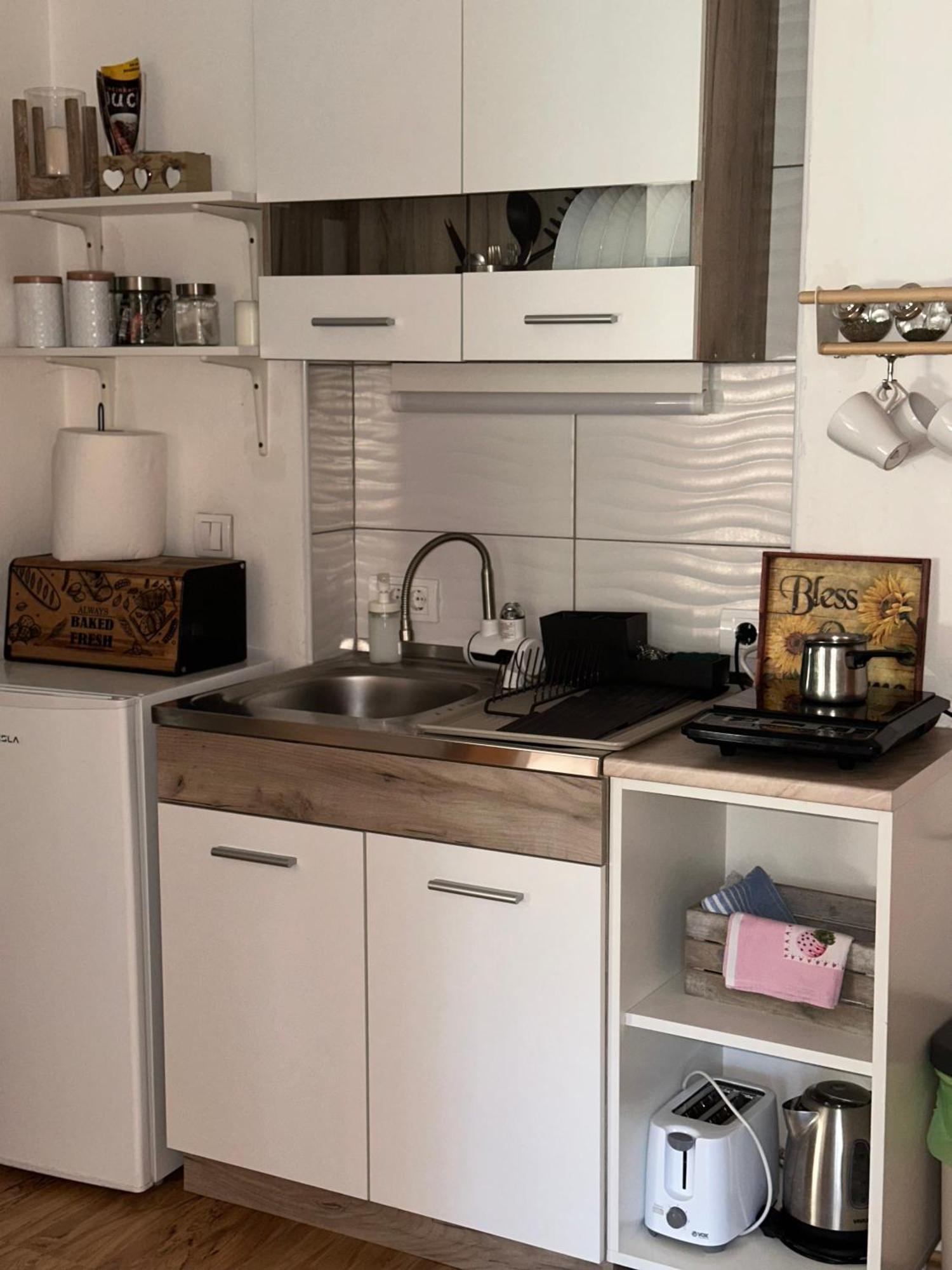 Lilyy Lägenhet Leskovac  Exteriör bild