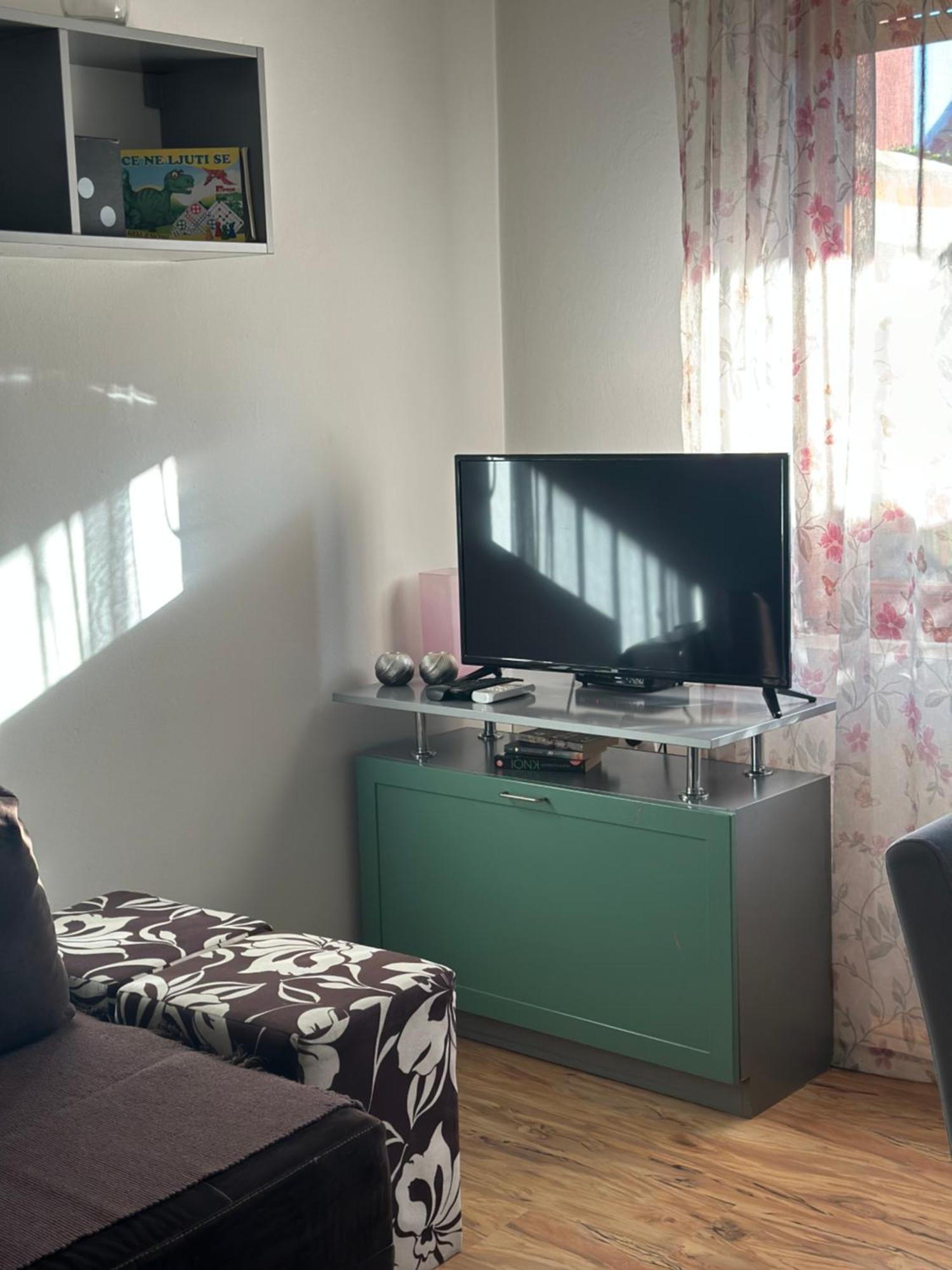 Lilyy Lägenhet Leskovac  Exteriör bild