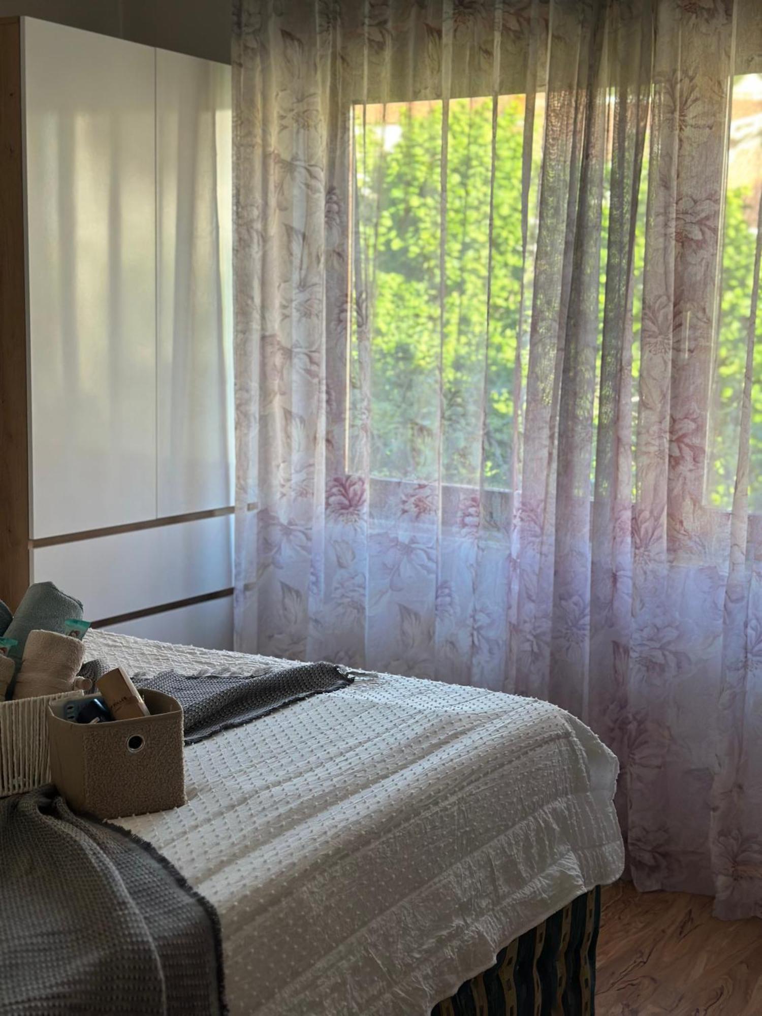 Lilyy Lägenhet Leskovac  Exteriör bild